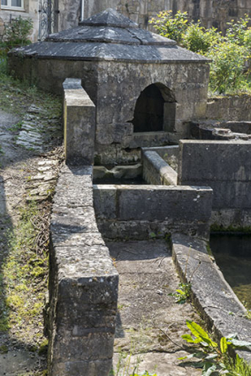 Le lavoir, rue de la Fontaine. © Région Bourgogne-Franche-Comté, Inventaire du patrimoine Le lavoir, rue de la Fontaine. © Région Bourgogne-Franche-Comté, Inventaire du patrimoine