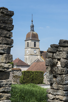 le clocher, vue depuis le Tertre. © Région Bourgogne-Franche-Comté, Inventaire du patrimoine