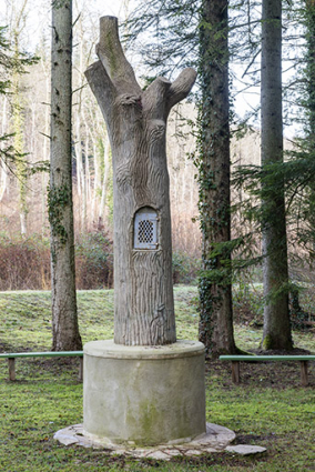 Tronc d'arbre artificiel. © Région Bourgogne-Franche-Comté, Inventaire du patrimoine