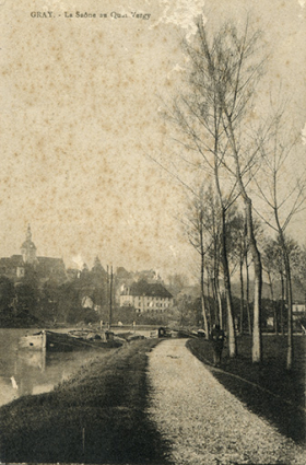 Gray - La Saône au quai Vergy, carte postale. © Région Bourgogne-Franche-Comté, Inventaire du patrimoine