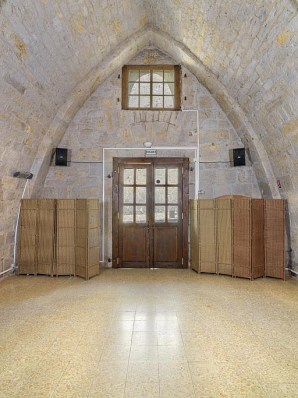Vue intérieure depuis le mur postérieur. © Région Bourgogne-Franche-Comté, Inventaire du patrimoine
