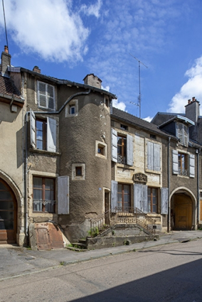 La façade antérieure, trois quarts gauche. © Région Bourgogne-Franche-Comté, Inventaire du patrimoine