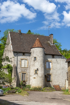 La façade antérieure depuis la rue.  © Région Bourgogne-Franche-Comté, Inventaire du patrimoine
