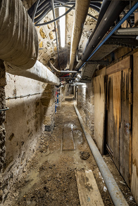 Galerie nord du sous-sol, sous le vestibule. © Région Bourgogne-Franche-Comté, Inventaire du patrimoine