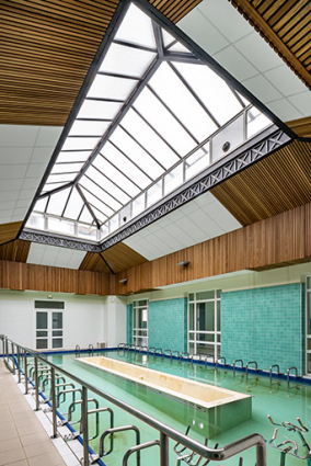 Bassin, à l'emplacement de l'ancienne piscine des Dames. © Région Bourgogne-Franche-Comté, Inventaire du patrimoine