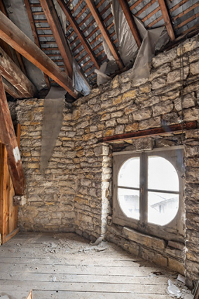 Comble au-dessus de l'ancienne salle d'attente. © Région Bourgogne-Franche-Comté, Inventaire du patrimoine