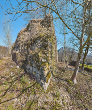"Pointe" de la lunette tournée vers le sud. © Région Bourgogne-Franche-Comté, Inventaire du patrimoine
