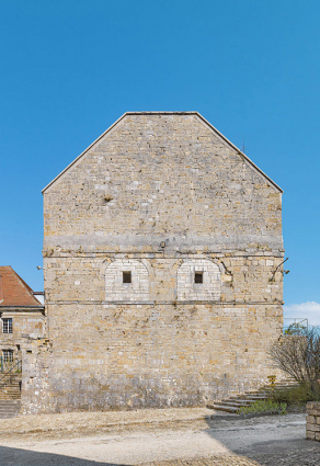 Caserne U : mur pignon épaissis, au cours du 19e siècle pour être à l'épreuve des bombes. © Région Bourgogne-Franche-Comté, Inventaire du patrimoine