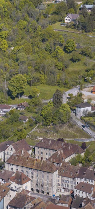 Vue plongeante, depuis l'ouest. © Région Bourgogne-Franche-Comté, Inventaire du patrimoine Vue plongeante, depuis l'ouest. © Région Bourgogne-Franche-Comté, Inventaire du patrimoine