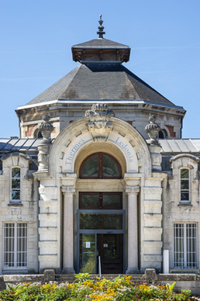 Façade principale, portail. © Région Bourgogne-Franche-Comté, Inventaire du patrimoine