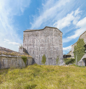 Mur pignon sud du réduit. © Région Bourgogne-Franche-Comté, Inventaire du patrimoine