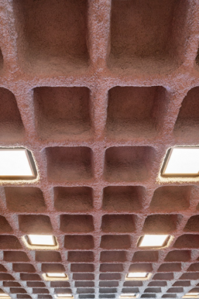 Petit Kursaal, salle : plafond à caissons. © Région Bourgogne-Franche-Comté, Inventaire du patrimoine