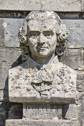 Buste de l'abbé d'Olivet. Vue de face. © Région Bourgogne-Franche-Comté, Inventaire du patrimoine