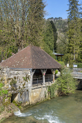 Vue depuis le sud-est. © Région Bourgogne-Franche-Comté, Inventaire du patrimoine