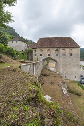 Elévation nord de la chapelle depuis les terrasses. © Région Bourgogne-Franche-Comté, Inventaire du patrimoine Elévation nord de la chapelle depuis les terrasses. © Région Bourgogne-Franche-Comté, Inventaire du patrimoine