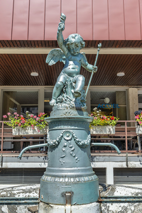 Partie supérieure en fonte. © Région Bourgogne-Franche-Comté, Inventaire du patrimoine