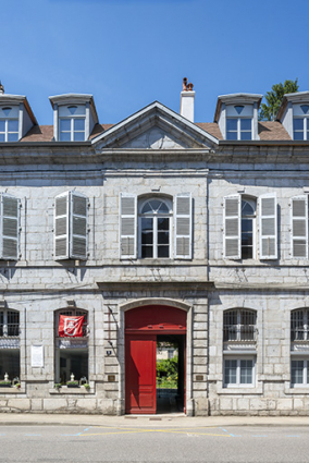 Façade antérieure. Travées centrales. © Région Bourgogne-Franche-Comté, Inventaire du patrimoine Façade antérieure. Travées centrales. © Région Bourgogne-Franche-Comté, Inventaire du patrimoine