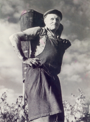 Portrait de M. Rolier, photogr., s.d. [milieu 20e siècle]. © Région Bourgogne-Franche-Comté, Inventaire du patrimoine
