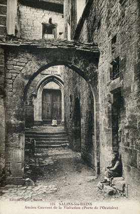 Salins-les-Bains - Ancien couvent de la Visitation (Porte de l'Oratoire), s.d. [fin 19e ou début 20e siècle]. © Région Bourgogne-Franche-Comté, Inventaire du patrimoine