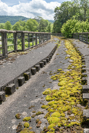 Détail de la chaussée.  © Région Bourgogne-Franche-Comté, Inventaire du patrimoine