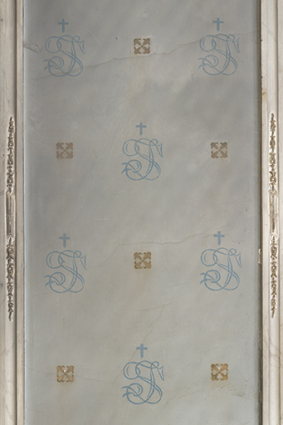 Décor de la chapelle. Peinture au pochoir (SF). © Région Bourgogne-Franche-Comté, Inventaire du patrimoine