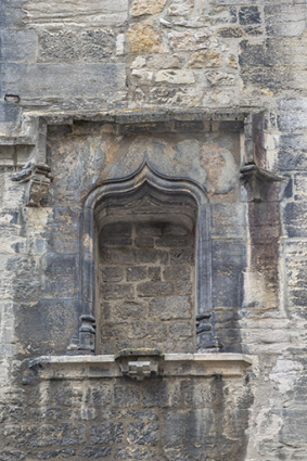 Mur-pignon ouest. Niche située en partie basse, à droite. © Région Bourgogne-Franche-Comté, Inventaire du patrimoine Mur-pignon ouest. Niche située en partie basse, à droite. © Région Bourgogne-Franche-Comté, Inventaire du patrimoine