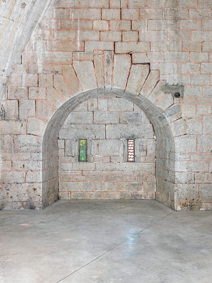 Bastion du puits : "alcove" avec embrasures de la face nord. © Région Bourgogne-Franche-Comté, Inventaire du patrimoine