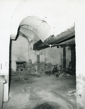 Rez-de-chaussée du bâtiment conventuel, 1997. © Région Bourgogne-Franche-Comté, Inventaire du patrimoine Rez-de-chaussée du bâtiment conventuel, 1997. © Région Bourgogne-Franche-Comté, Inventaire du patrimoine