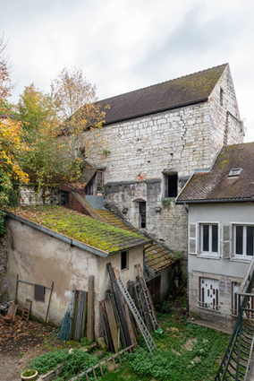 Façade nord de la chapelle, vue de trois quarts droite. © Région Bourgogne-Franche-Comté, Inventaire du patrimoine
