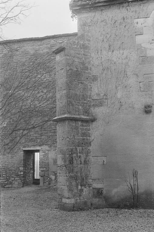  château fort © Michel Thierry / Région Bourgogne-Franche-Comté, Inventaire du patrimoine - 1969