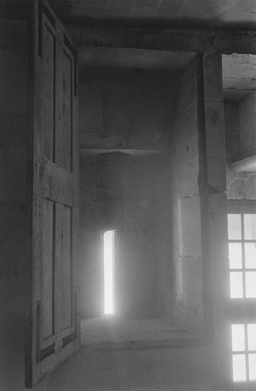  château fort © Michel Thierry / Région Bourgogne-Franche-Comté, Inventaire du patrimoine - 1969