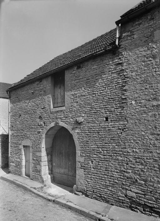 Façade de la grange. © Michel Rosso / Région Bourgogne-Franche-Comté, Inventaire du patrimoine - 1971