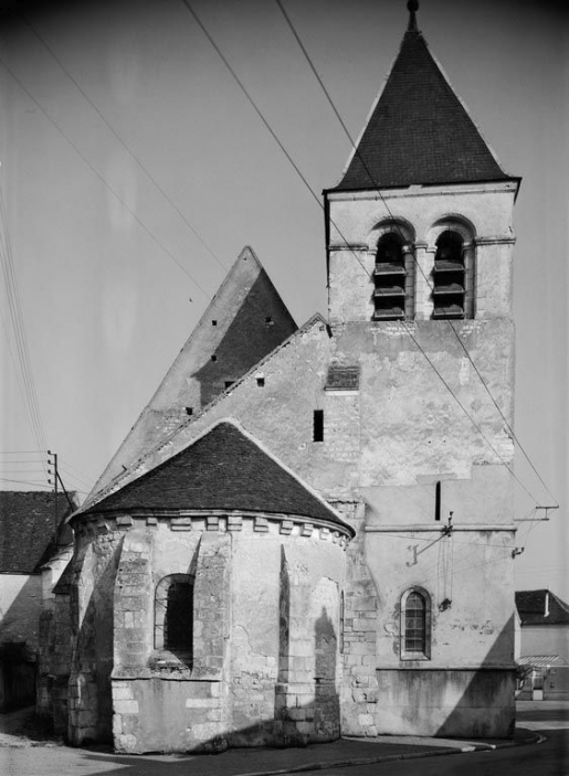 Chevet et clocher. © non renseigné / Région Bourgogne-Franche-Comté, Inventaire du patrimoine - 1972