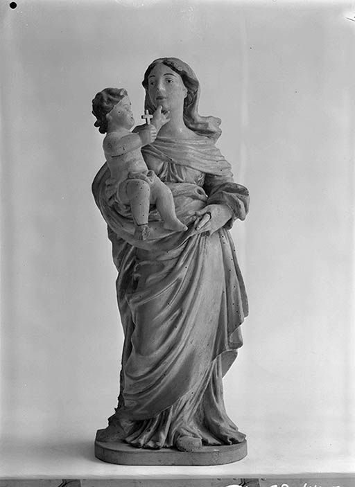 autel © Michel Thierry / Région Bourgogne-Franche-Comté, Inventaire du patrimoine - 1974 autel © Michel Thierry / Région Bourgogne-Franche-Comté, Inventaire du patrimoine - 1974