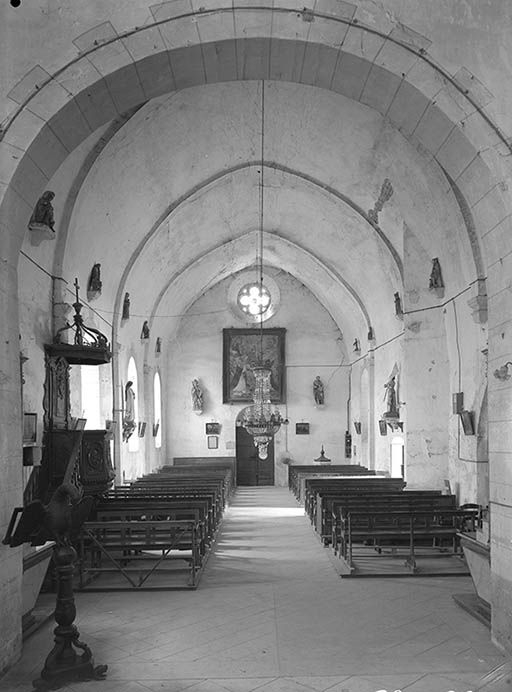 église © Michel Thierry / Région Bourgogne-Franche-Comté, Inventaire du patrimoine - 1974 église © Michel Thierry / Région Bourgogne-Franche-Comté, Inventaire du patrimoine - 1974
