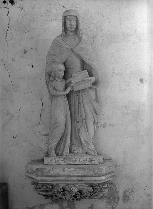  groupe sculpté © Michel Thierry / Région Bourgogne-Franche-Comté, Inventaire du patrimoine - 1974