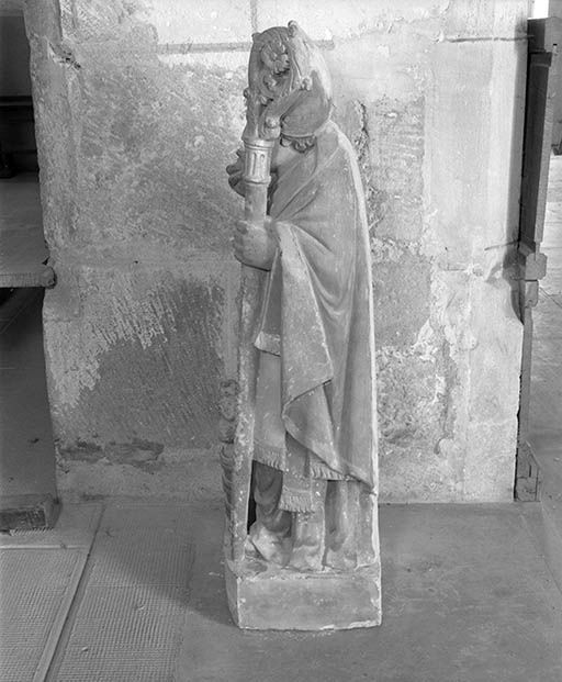 groupe sculpté © Jean-Luc Duthu / Région Bourgogne-Franche-Comté, Inventaire du patrimoine - 1974