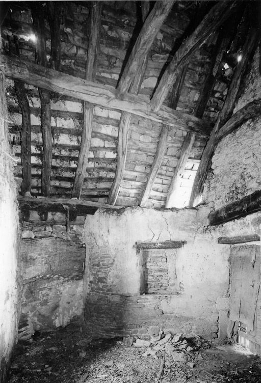 Chapelle, vue intérieure côté nord-est, en 1975. © Michel Thierry / Région Bourgogne-Franche-Comté, Inventaire du patrimoine - 1975