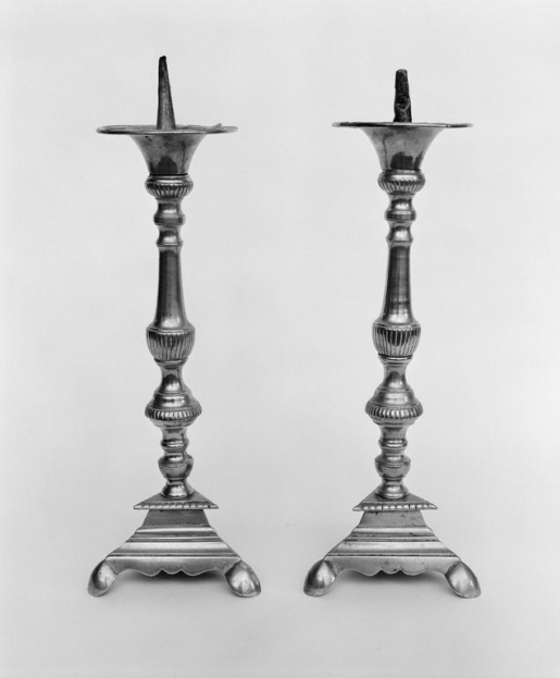 Vue d'une paire de chandeliers. © Michel Thierry / Région Bourgogne-Franche-Comté, Inventaire du patrimoine - 1978