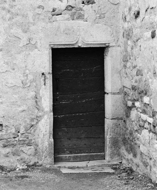 Porte latérale droite de la nef. © Michel Thierry / Région Bourgogne-Franche-Comté, Inventaire du patrimoine - 1978