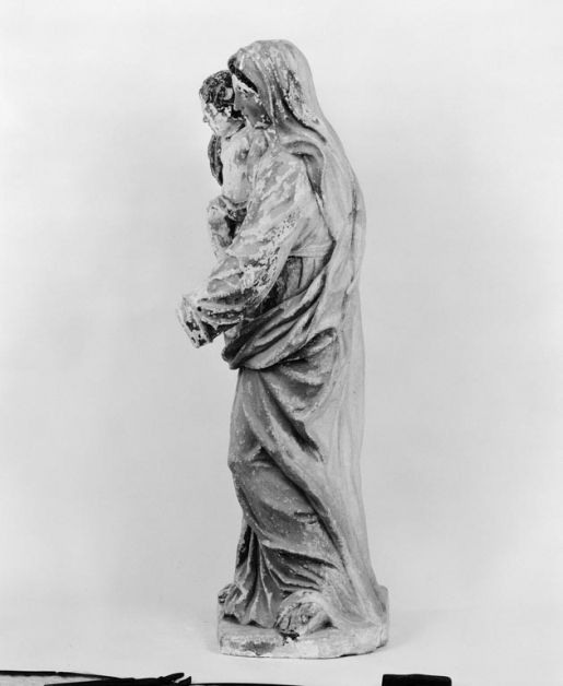 Vue de profil gauche. © Michel Thierry / Région Bourgogne-Franche-Comté, Inventaire du patrimoine - 1978