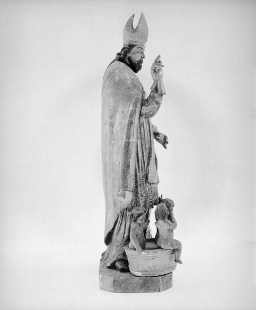 Saint Nicolas : vue de profil droit. © Michel Thierry / Région Bourgogne-Franche-Comté, Inventaire du patrimoine - 1978