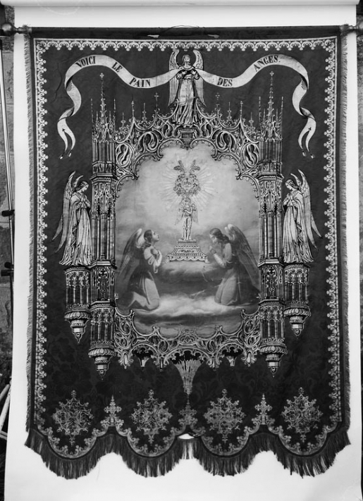 Adoration de l'Eucharistie. © Michel Thierry / Région Bourgogne-Franche-Comté, Inventaire du patrimoine - 1978