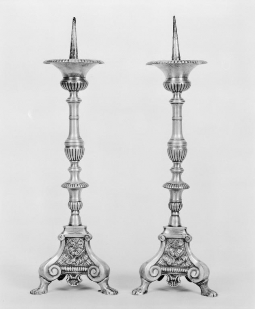 Paire de chandeliers. © Michel Thierry / Région Bourgogne-Franche-Comté, Inventaire du patrimoine - 1978