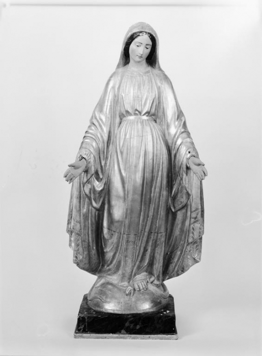 Statue de l'Immaculée Conception, vue de face. © Michel Thierry / Région Bourgogne-Franche-Comté, Inventaire du patrimoine - 1978