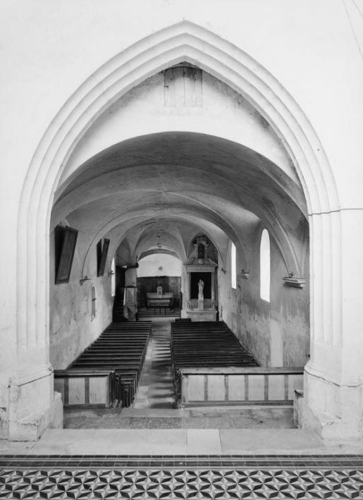 Vue d'ensemble de l'intérieur, depuis l'entrée. © Michel Thierry / Région Bourgogne-Franche-Comté, Inventaire du patrimoine - 1978