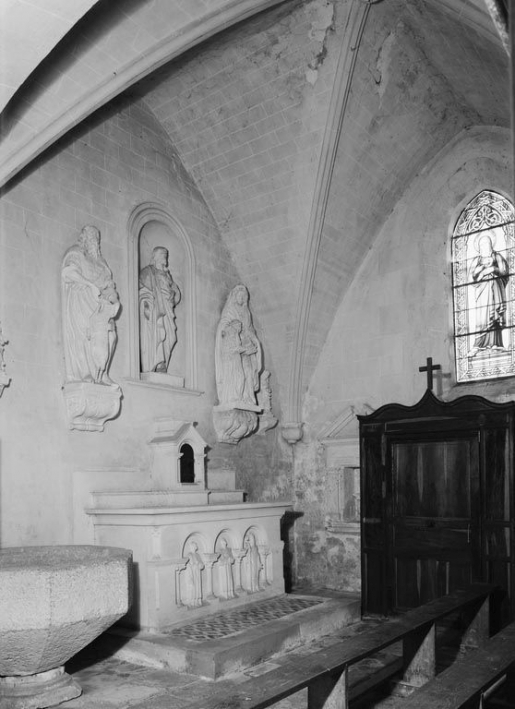 Vue de la chapelle droite. © Michel Thierry / Région Bourgogne-Franche-Comté, Inventaire du patrimoine - 1978