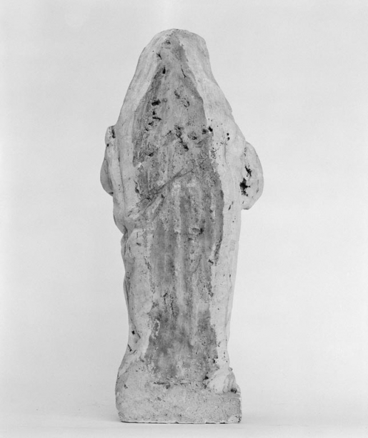 Vue du revers de de la Vierge deuillante. © Michel Rosso / Région Bourgogne-Franche-Comté, Inventaire du patrimoine - 1978