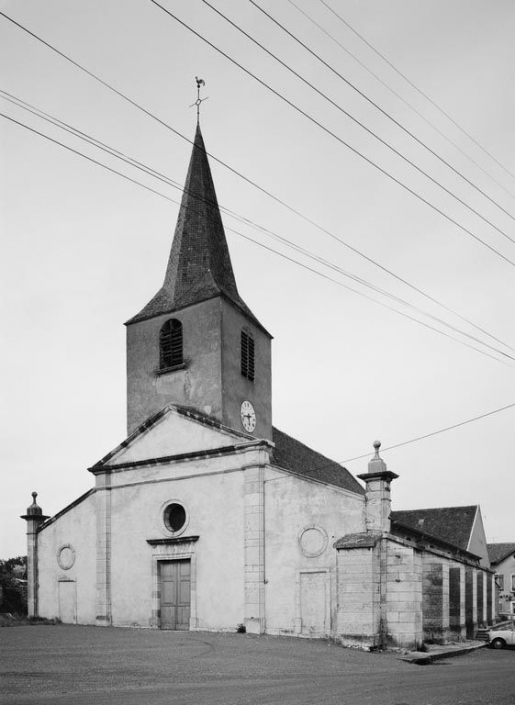 Vue d'ensemble de trois-quarts droit. © Michel Rosso / Région Bourgogne-Franche-Comté, Inventaire du patrimoine - 1978