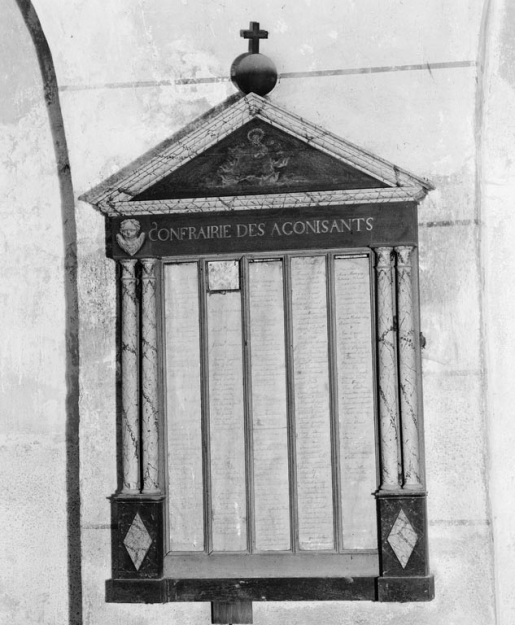 Vue d'ensemble du registre de la confrérie des agonisants. © Jean-Luc Duthu / Région Bourgogne-Franche-Comté, Inventaire du patrimoine - 1978
